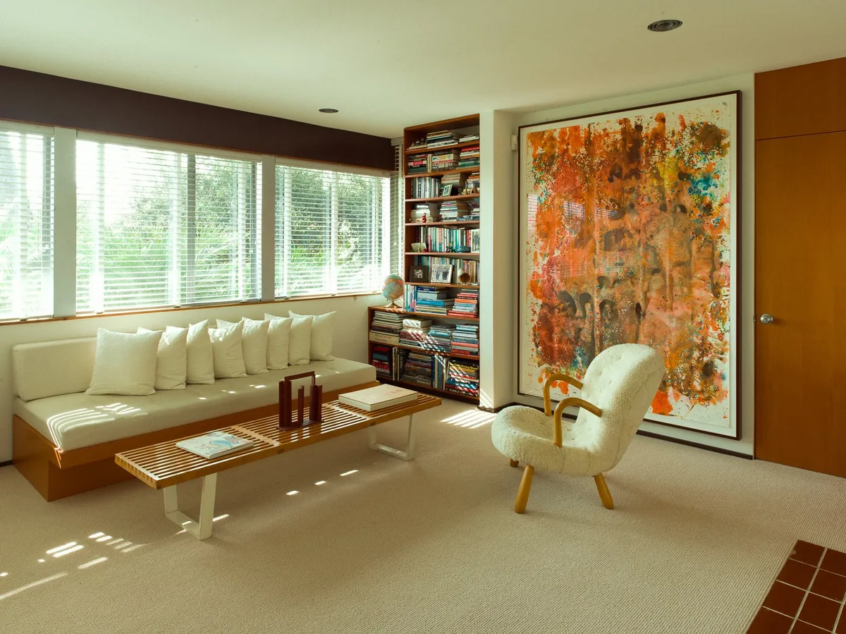 Interior photograph 9 by Michael Allen