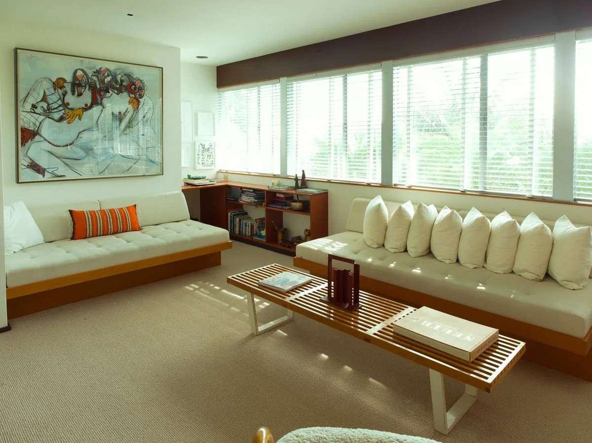 Interior photograph 10 by Michael Allen