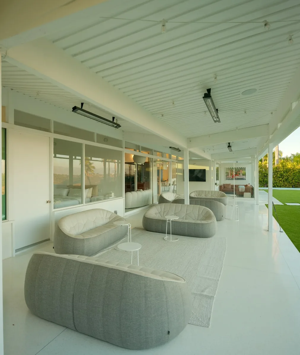 Interior photograph 64 by Michael Allen