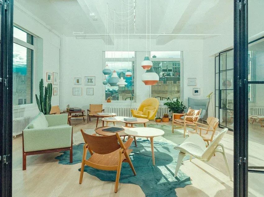 Interior photograph 30 by Michael Allen