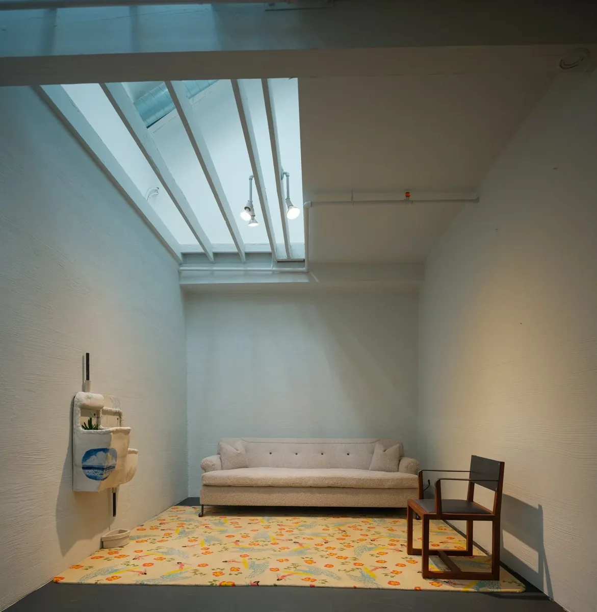 Interior photograph 41 by Michael Allen