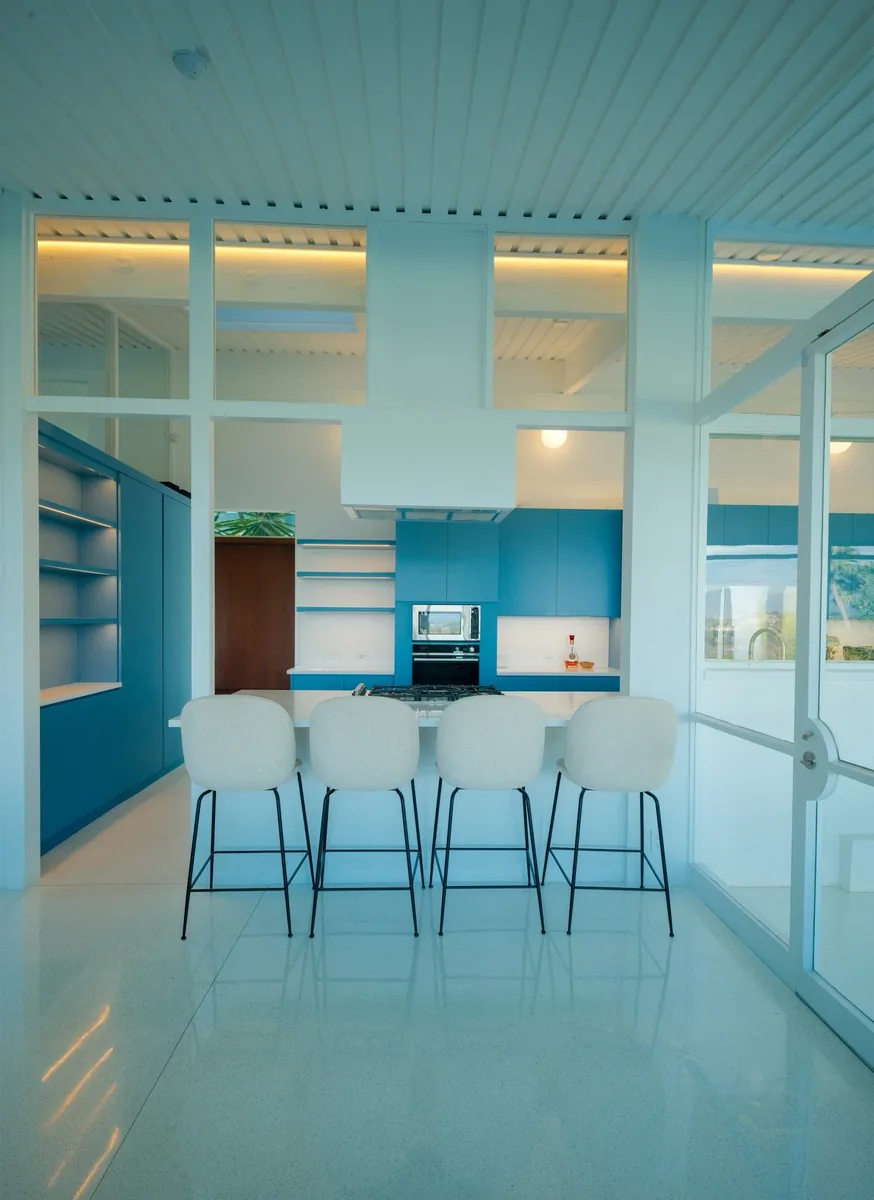 Interior photograph 69 by Michael Allen