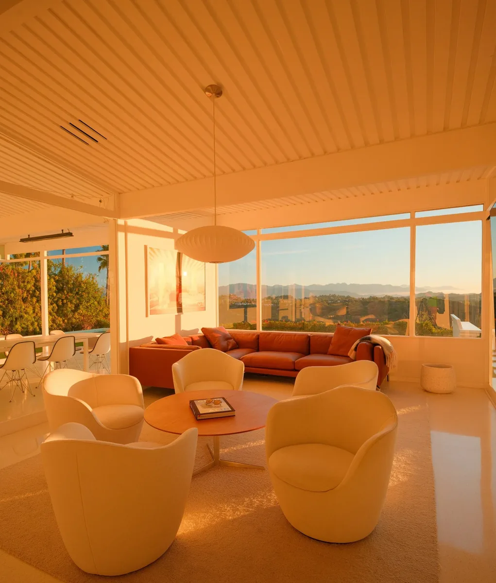Interior photograph 54 by Michael Allen