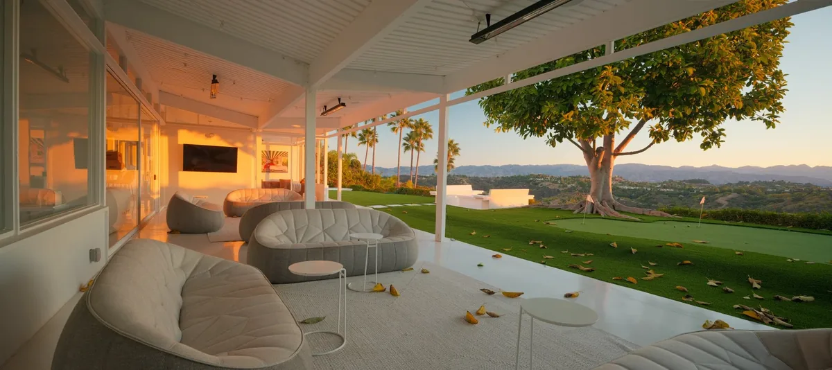 Interior photograph 60 by Michael Allen